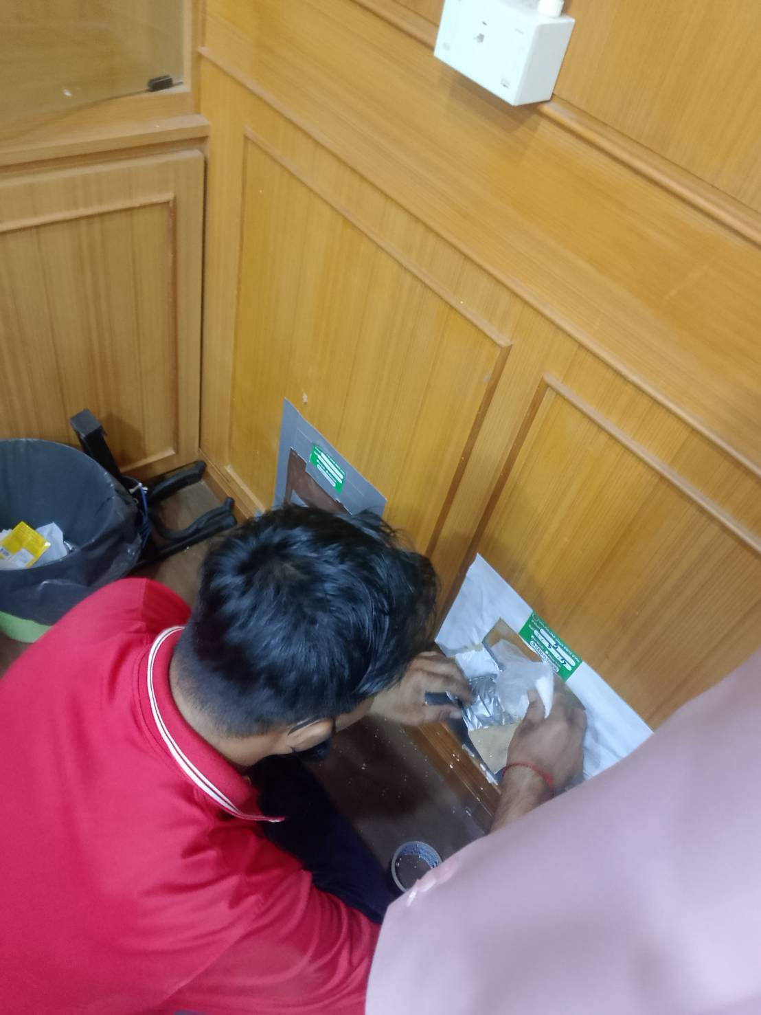 กำจัดปลวก ในโรงเรียนสวนกุหลาบ กำจัดปลวด้วยระบบเหยื่อ รูปที่ 3